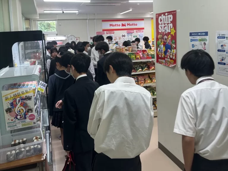 「MottoMotto」本日も賑わっています！