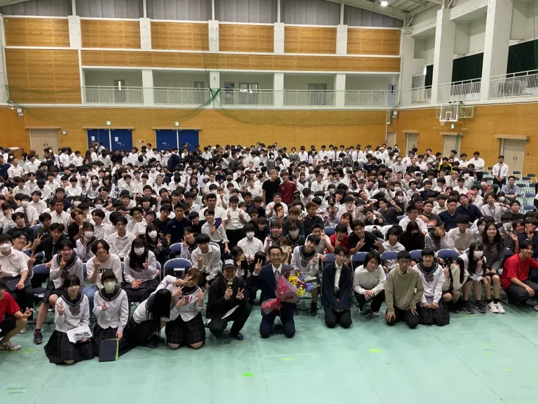 【講演】大窪シゲキさんが来校！〜自分の未来を守るために〜